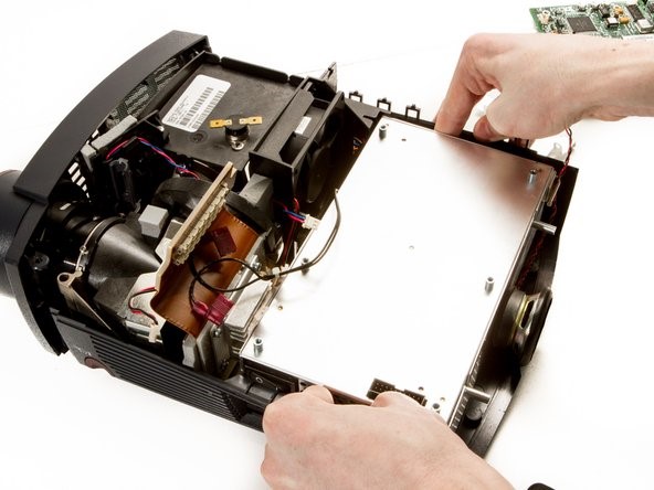 تعویض منبع تغذیه پروژکتور