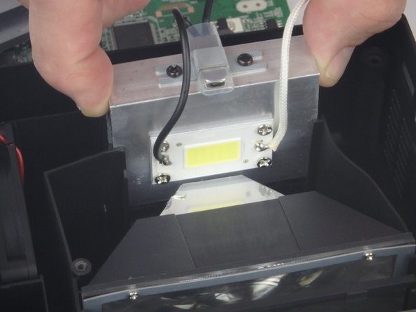 خارج کردن مادربرد پروژکتور